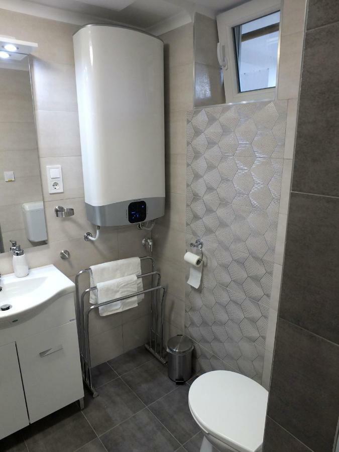 Judit Apartman Dombóvár-Gunaras Exterior foto